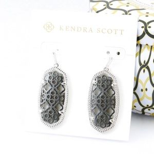 Christmas sal: Kendra Scott Elle Filigree Black & Silver color earrings